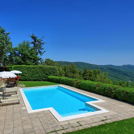 Villa Sleeps 4 Pool Wifi *