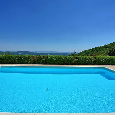 Sleeps 4 Pool Wifi * Cortona