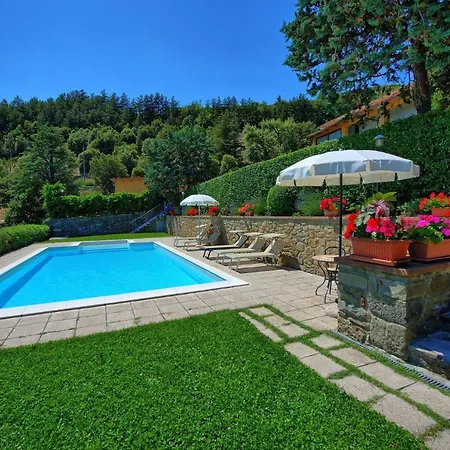 Sleeps 4 Pool Wifi